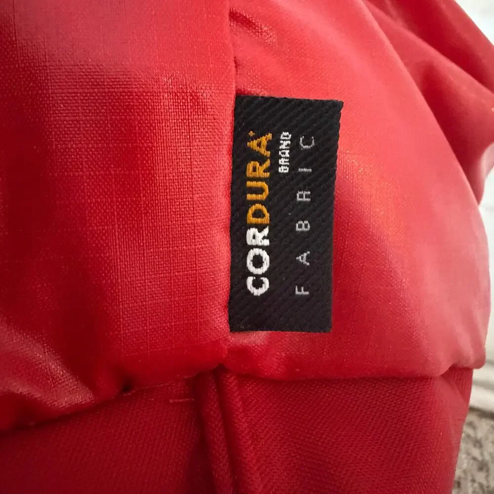 Supreme Red 3M Reflective Duffle Bag FW17 Cordura Pristine - Picture 10 of 12